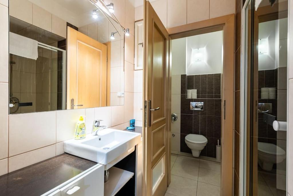 Lighthouse Apartment Πράγα Εξωτερικό φωτογραφία
