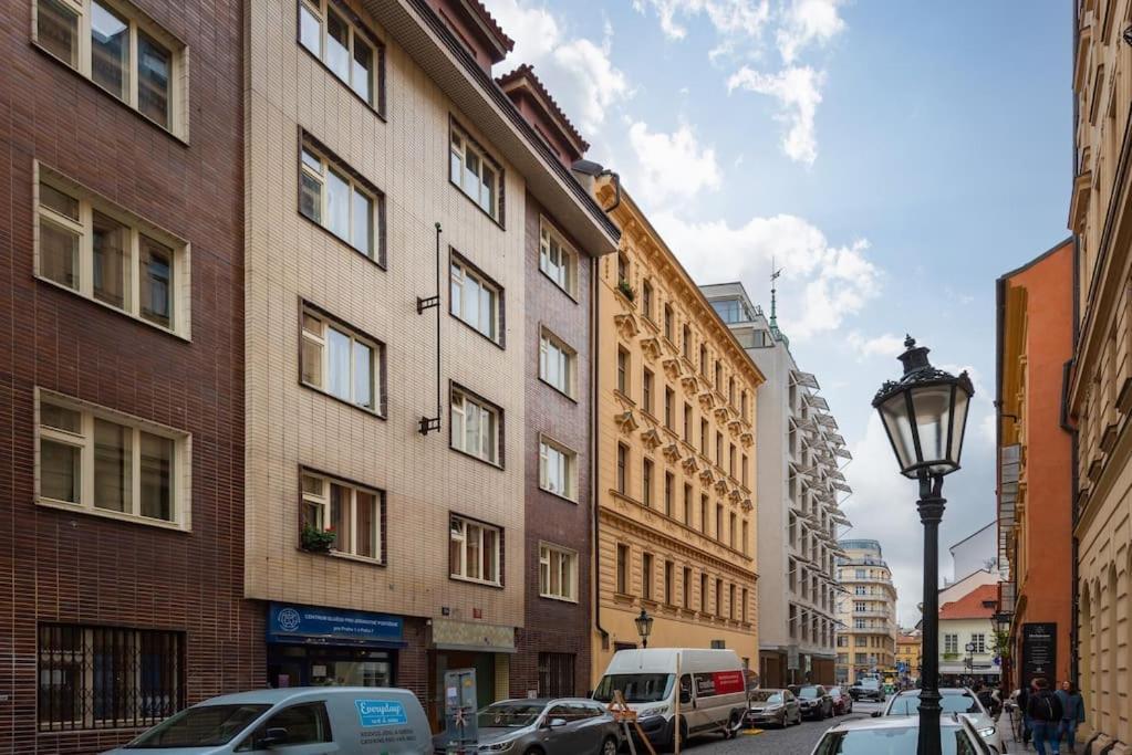 Lighthouse Apartment Πράγα Εξωτερικό φωτογραφία
